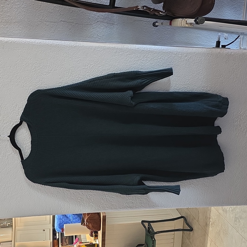 BloomChic Supersoft Essentials Batwing Sleeve Cab… - image 6